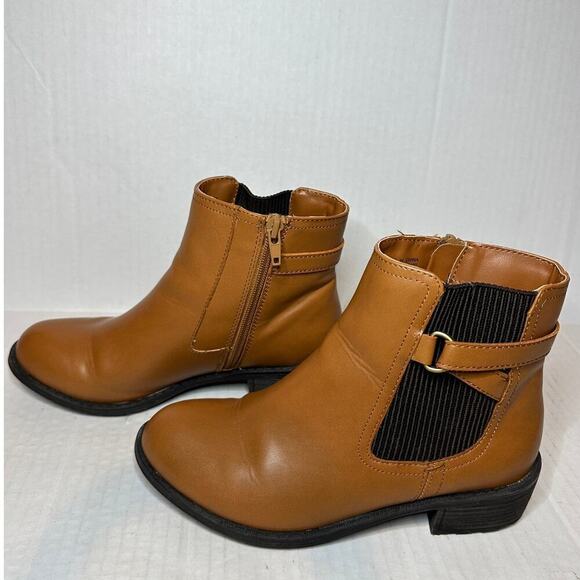 St. John's Bay Division Size 6 Chelsea Ankle Classic Boots Cognac Brown Casual - Picture 4 of 12